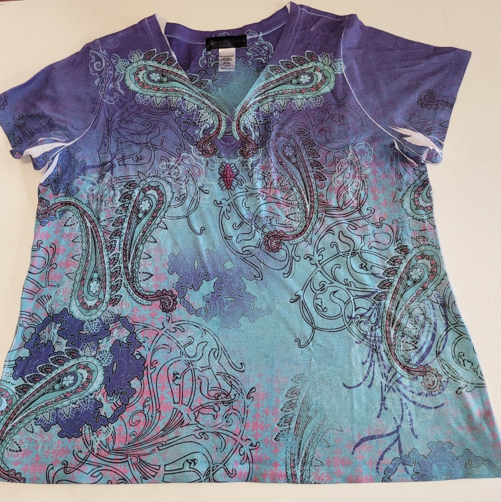 Appropriate Behavior 2X Women's Short Sleeve Paisley Print Shirt